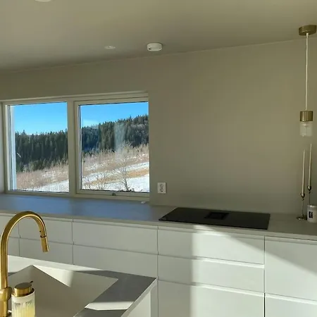 Villa Moderne Og Skjermet Enebolig I Idylliske *