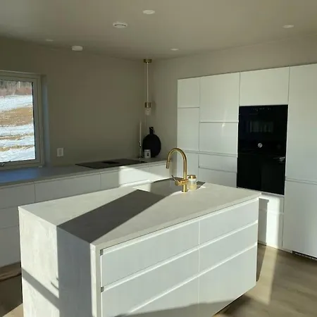 Moderne Og Skjermet Enebolig I Idylliske Selbu
